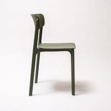 Cargar imagen en el visor de la galería, Silla Clasy verde