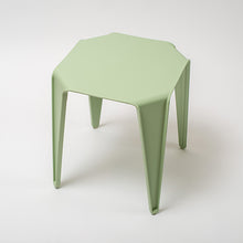 Cargar imagen en el visor de la galería, Mesita auxiliar Lucy matcha