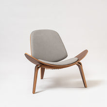 Cargar imagen en el visor de la galería, Butaca Kai tapizada gris