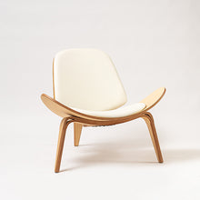 Cargar imagen en el visor de la galería, Butaca Kai tapizada blanco