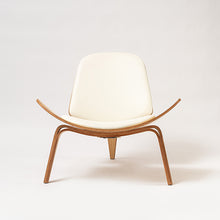 Cargar imagen en el visor de la galería, Butaca Kai tapizada blanco