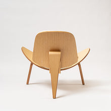 Cargar imagen en el visor de la galería, Butaca Kai tapizada blanco