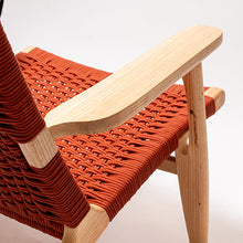 Cargar imagen en el visor de la galería, Butaca Agora de madera y cuerda terracota