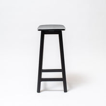 Cargar imagen en el visor de la galería, Banco Sedan negro