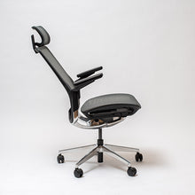 Cargar imagen en el visor de la galería, Silla Deer negra con cabecera