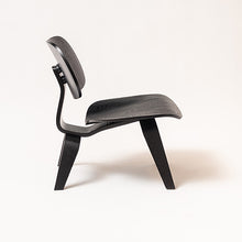 Cargar imagen en el visor de la galería, Butaca Eames negra