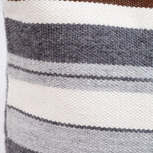 Cargar imagen en el visor de la galería, Cojín Café