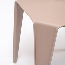 Cargar imagen en el visor de la galería, Mesita auxiliar Lucy taupe