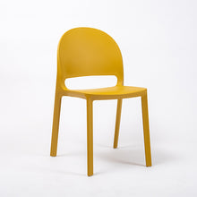 Cargar imagen en el visor de la galería, Silla Mopi mostaza