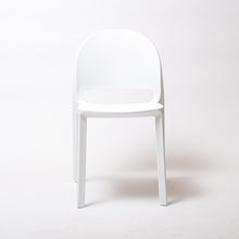 Cargar imagen en el visor de la galería, Silla Mopi blanca