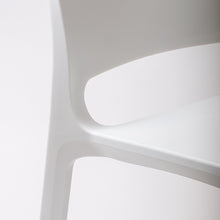 Cargar imagen en el visor de la galería, Silla Mopi blanca
