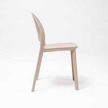 Cargar imagen en el visor de la galería, Silla Mopi Taupe