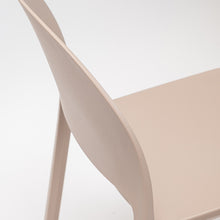 Cargar imagen en el visor de la galería, Silla Mopi Taupe