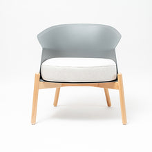 Cargar imagen en el visor de la galería, Silla Mist Gris - Cojín Blanco Humo