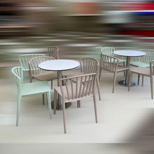 Cargar imagen en el visor de la galería, Real Plaza Angamos – Patio de comidas