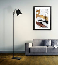 Cargar imagen en el visor de la galería, Lámpara de pie Lacey negra