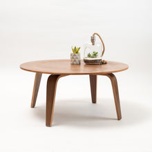 Cargar imagen en el visor de la galería, Mesa de centro Lido walnut