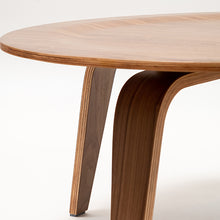 Cargar imagen en el visor de la galería, Mesa de centro Lido walnut