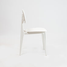 Cargar imagen en el visor de la galería, Silla Flip blanca