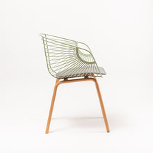 Cargar imagen en el visor de la galería, Silla Amber matcha