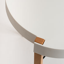 Cargar imagen en el visor de la galería, Mesa Sevilla blanca