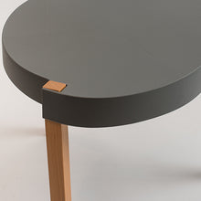 Cargar imagen en el visor de la galería, Mesita auxiliar Keka gris