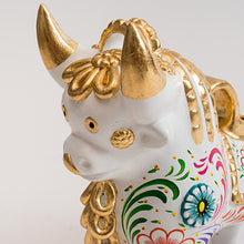 Cargar imagen en el visor de la galería, Torito de Pucará blanco XXL