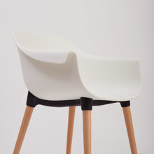 Cargar imagen en el visor de la galería, Silla Yani blanca