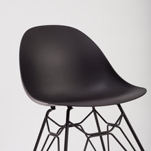 Cargar imagen en el visor de la galería, Silla Lumi negra - OUTLET / ÚLTIMA UNIDAD