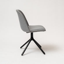 Cargar imagen en el visor de la galería, Silla Cartie gris

