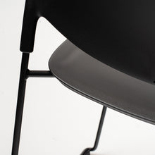 Cargar imagen en el visor de la galería, Silla Stil negra
