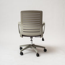 Cargar imagen en el visor de la galería, Silla Ohio gris II
