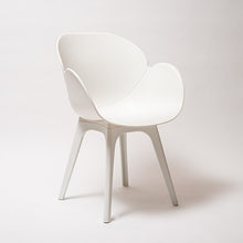 Cargar imagen en el visor de la galería, Silla Cloe blanca
