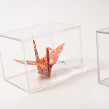 Cargar imagen en el visor de la galería, Adorno de grulla origami
