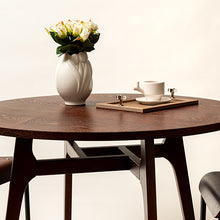 Cargar imagen en el visor de la galería, Mesa comedor Damasc walnut
