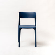 Cargar imagen en el visor de la galería, Silla Clasy azul
