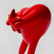 Cargar imagen en el visor de la galería, Escultura corazón rojo con estrella
