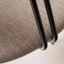 Cargar imagen en el visor de la galería, Silla Celine tapizada gris
