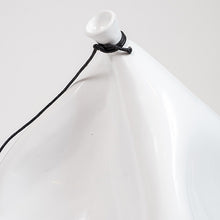 Cargar imagen en el visor de la galería, Adorno globo desinflado blanco L
