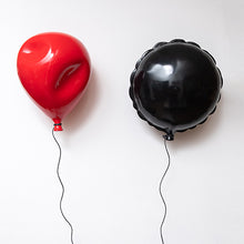 Cargar imagen en el visor de la galería, Globo Rojo aplastado
