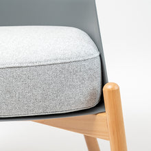 Cargar imagen en el visor de la galería, Silla Mist Gris-Gris
