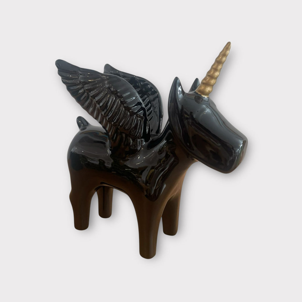 Escultura dogo unicornio