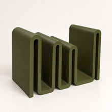 Cargar imagen en el visor de la galería, Sujetalibros Verde 3D
