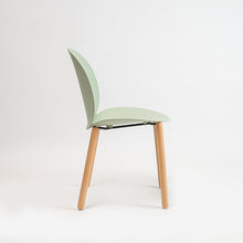 Cargar imagen en el visor de la galería, Silla Pip matcha
