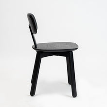 Cargar imagen en el visor de la galería, Silla Block de madera negra
