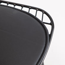 Cargar imagen en el visor de la galería, Silla Berti negra
