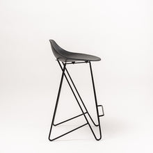 Cargar imagen en el visor de la galería, Banco alto Cocoon negro -75 cm de altura
