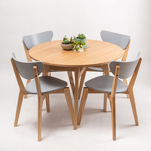 Cargar imagen en el visor de la galería, Mesa comedor Damasc de madera
