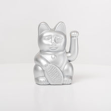 Cargar imagen en el visor de la galería, Gato de la suerte plateado
