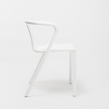 Cargar imagen en el visor de la galería, Silla Lily blanca
